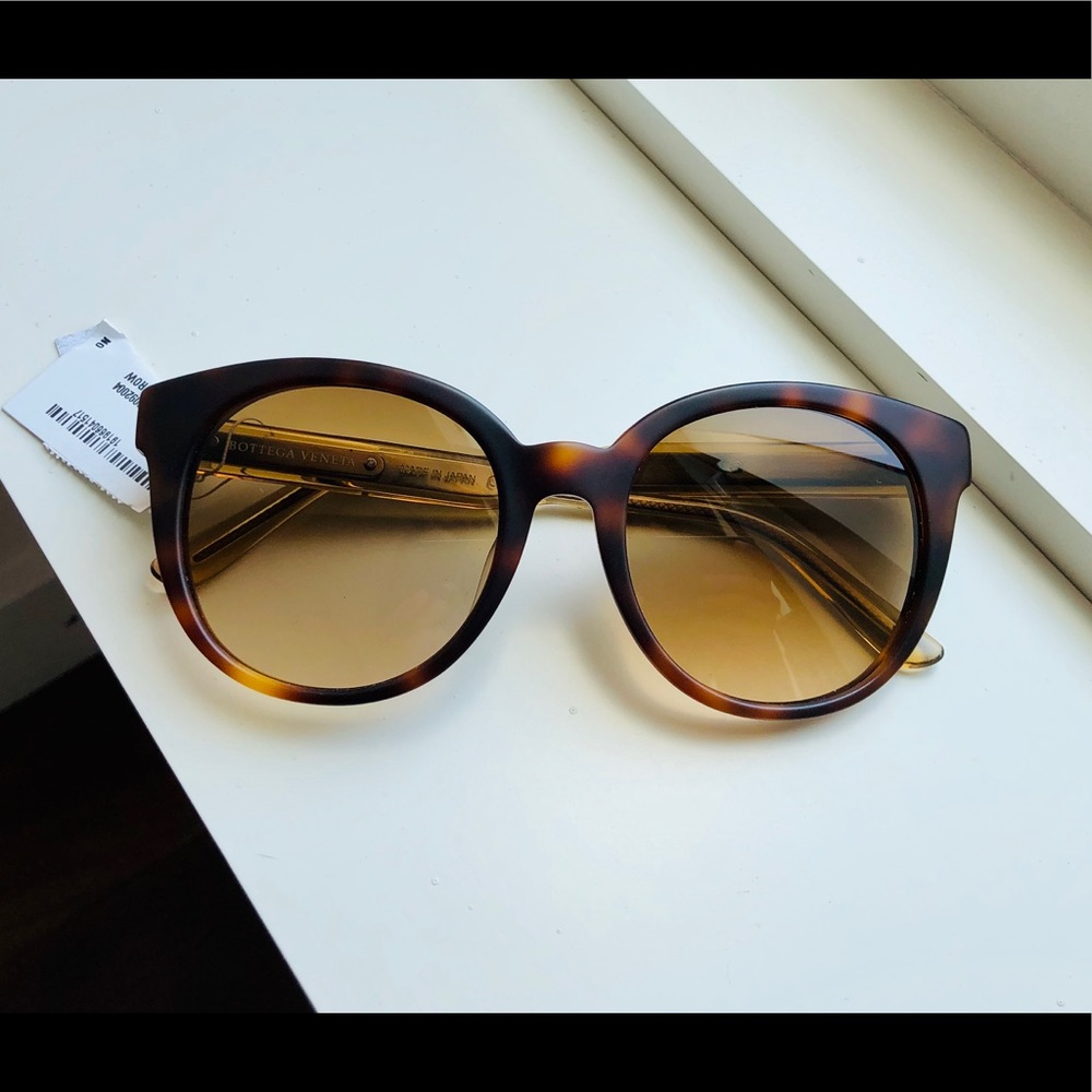 Bottega Veneta Sunglasses 😎